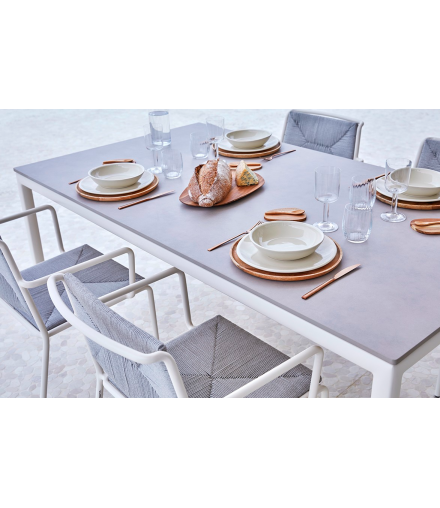 SUMMER RECTANGULAR DINING TABLE